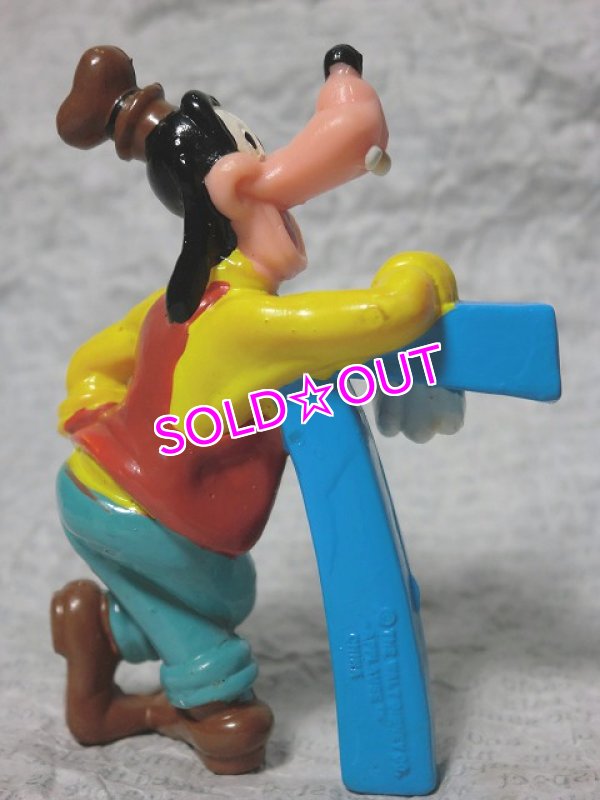 画像2: グーフィーナンバー7PVCフィギュア (2)