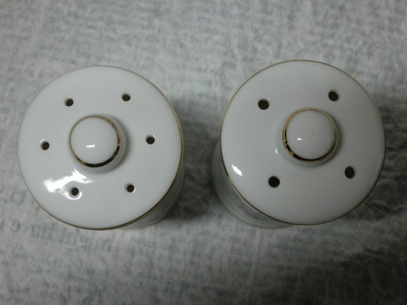 画像3: ミッキーマウス塩胡椒入れ (3)