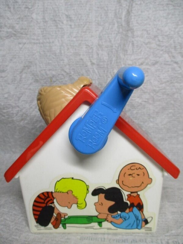 画像2: スヌーピーびっくり箱(ドッグハウス) (2)