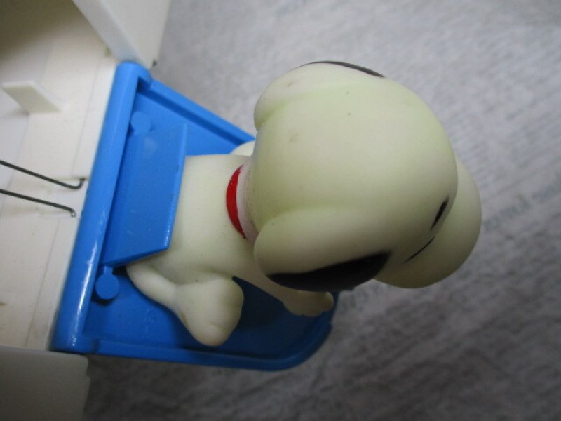 画像7: スヌーピーびっくり箱(ドッグハウス) (7)