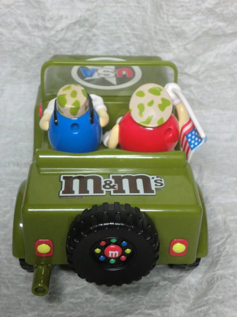 M&M'sエムアンドエムズ・ミリタリービークルディスペンサー・ジープ